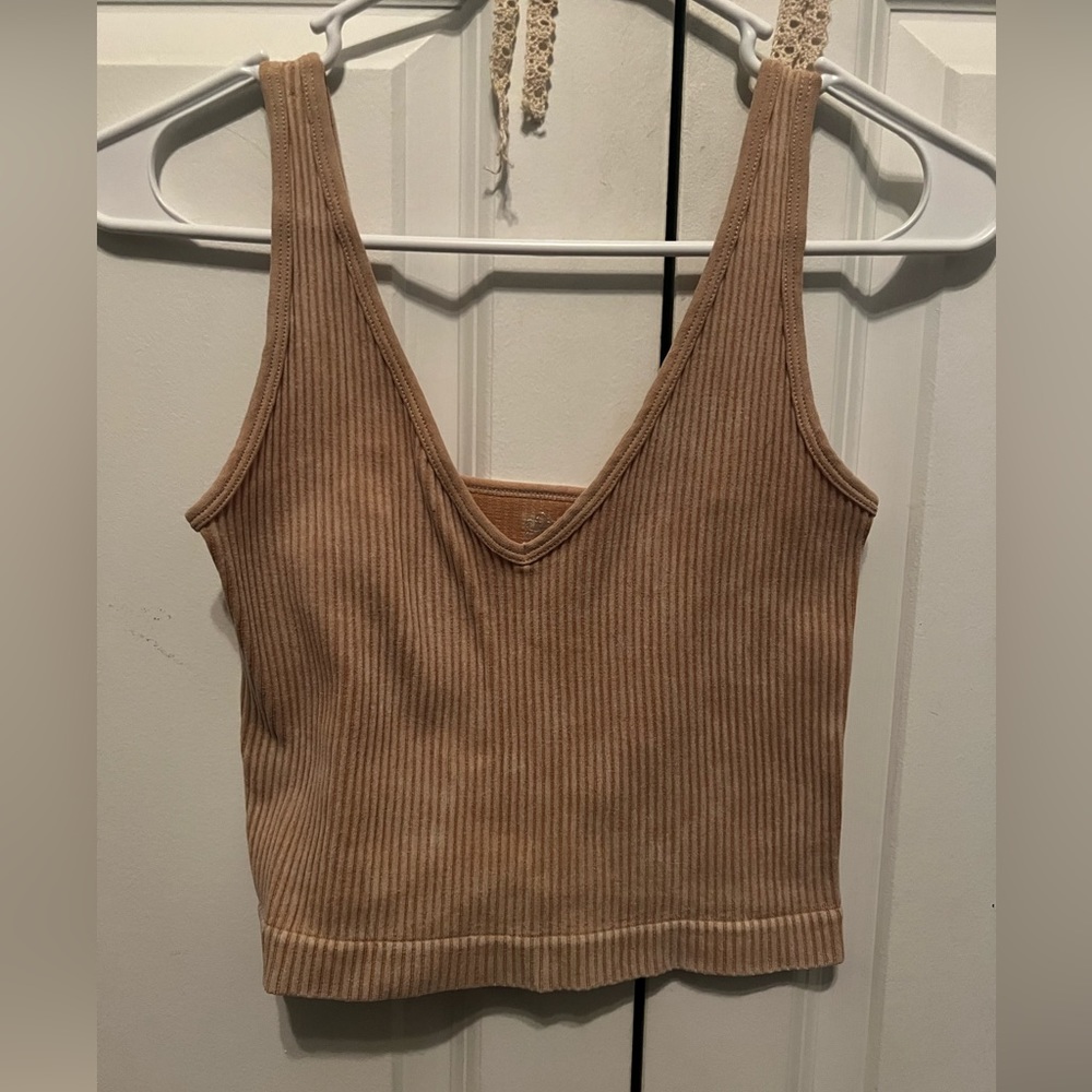 Aura V- neck crop top